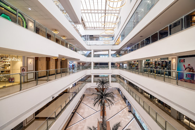 Rcube Monad Mall Noida - Shopping & entertainment Hub | Hi Noida