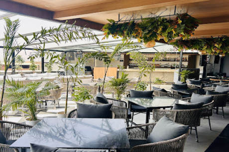 The Rooftop Heaven Restaurant 