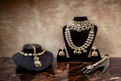 PRADISSON ~ THE HOUSE OF JEWELRY