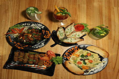 Maini&#039;s Green Leaf