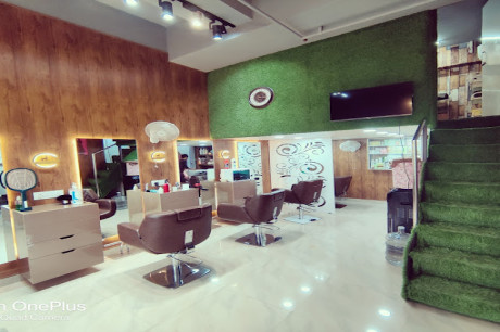 The Mirror Beauty Salon