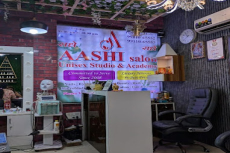 Aashi Salon