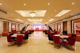 The Eliot Hotel &amp; Banquet